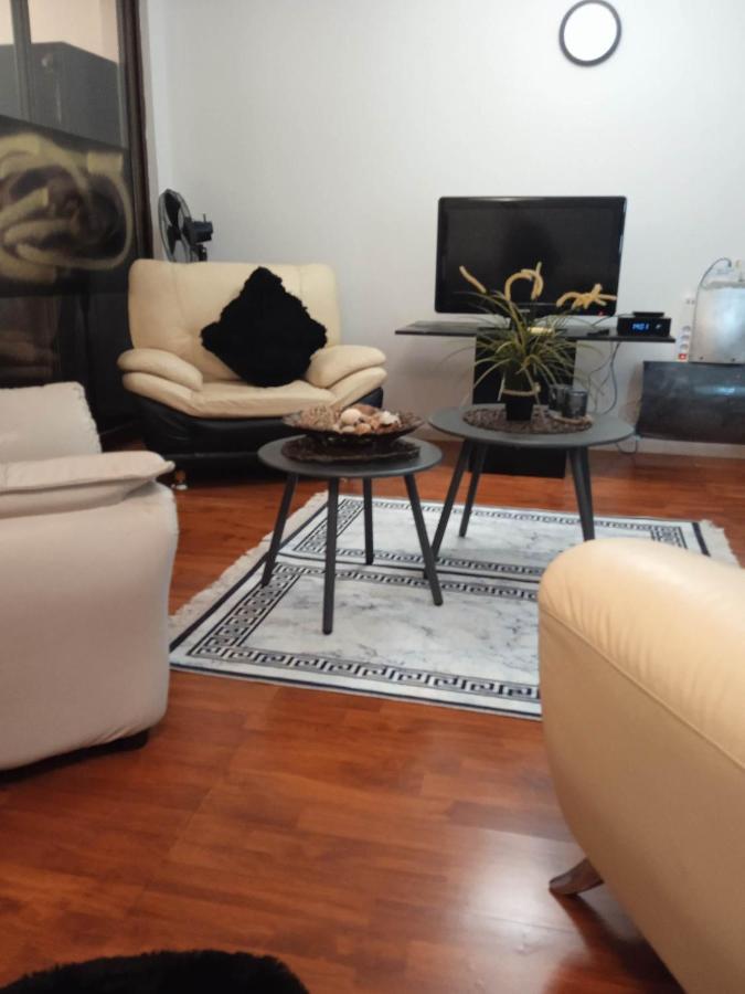 Lovely Cozy Apartment In The Entrance Of Nicosia Aglantzia Exteriér fotografie